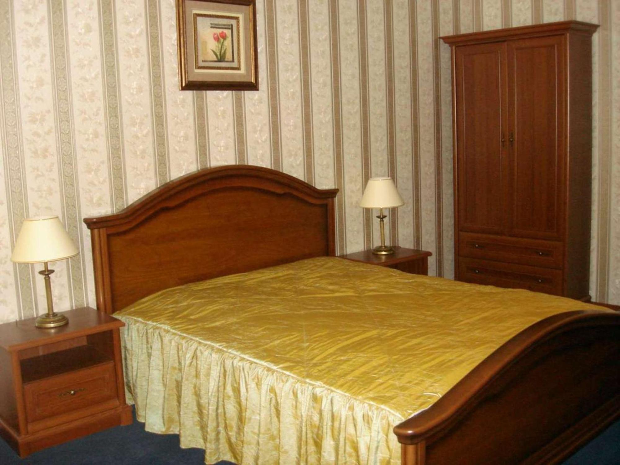 Diplomat Aparthotel Kiev Luaran gambar