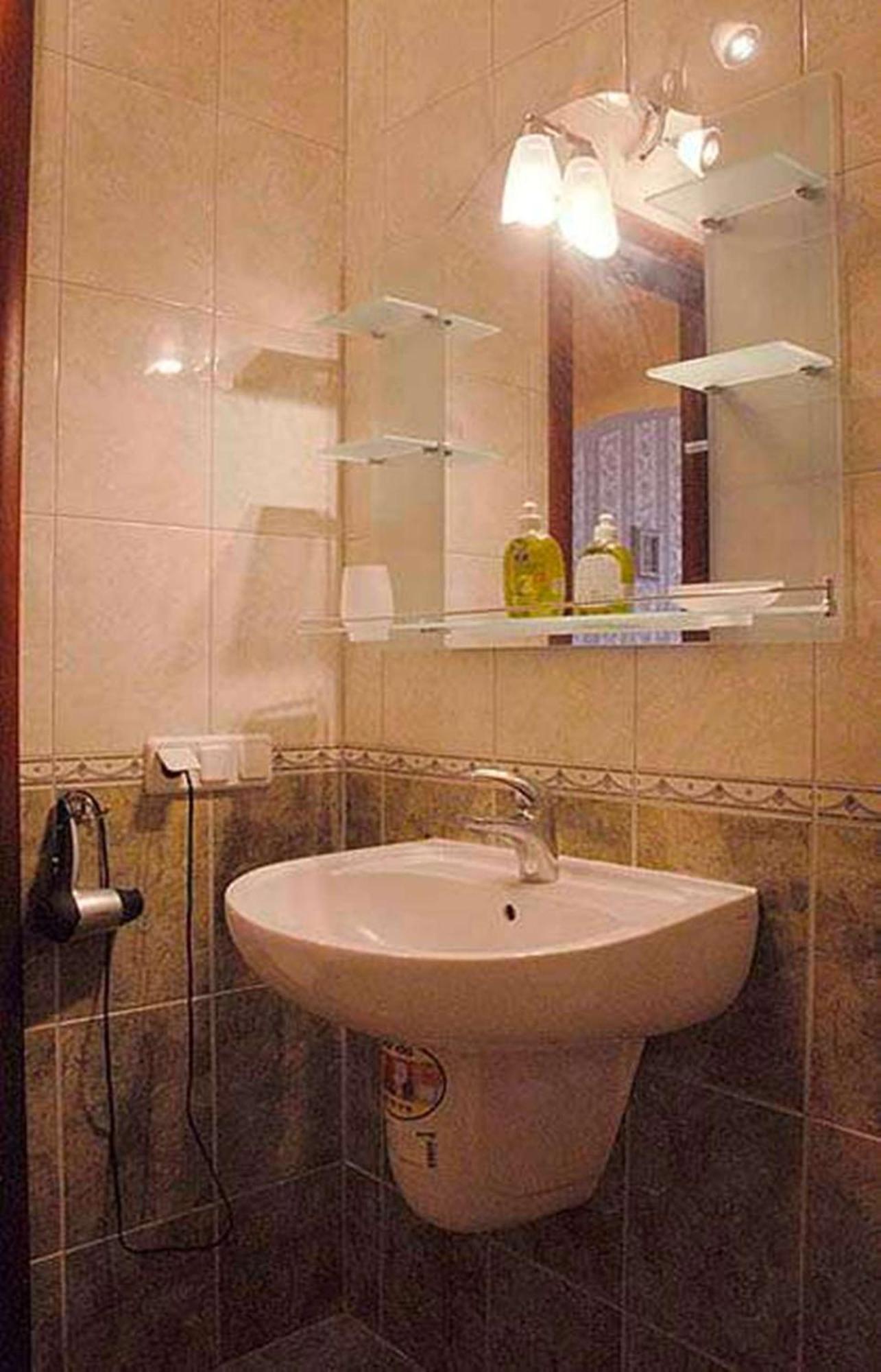 Diplomat Aparthotel Kiev Bilik gambar