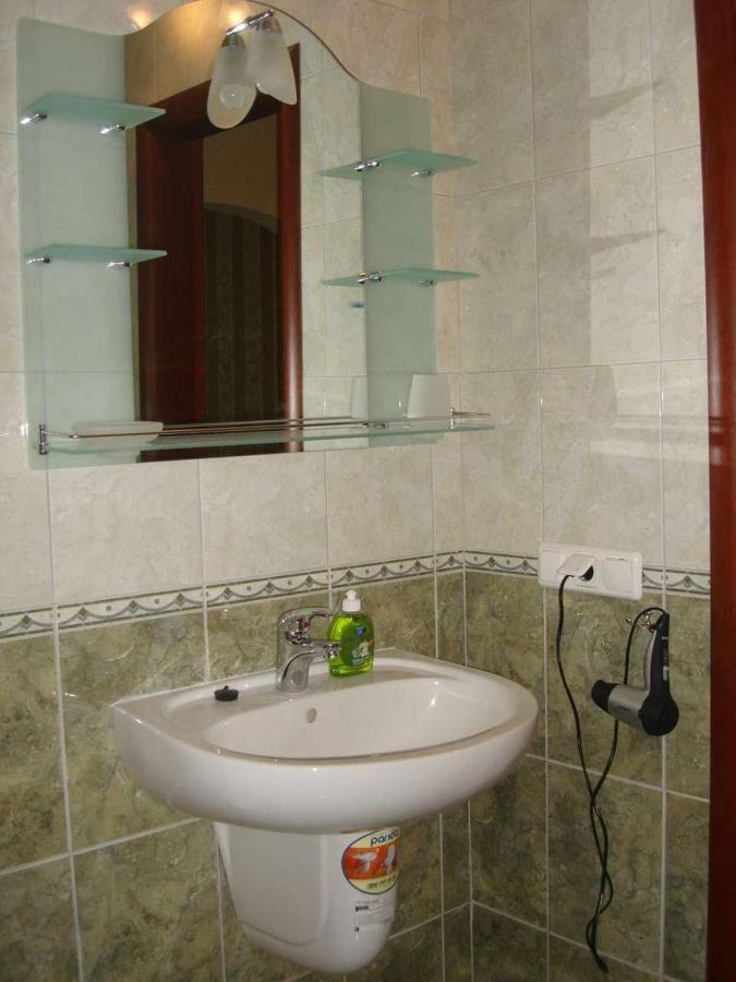 Diplomat Aparthotel Kiev Bilik gambar
